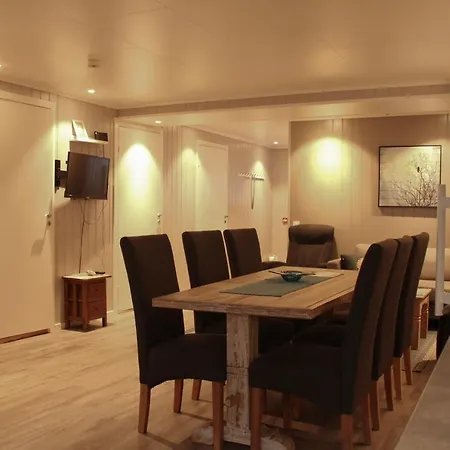 Brygge - Arctic Hotel Båtsfjord